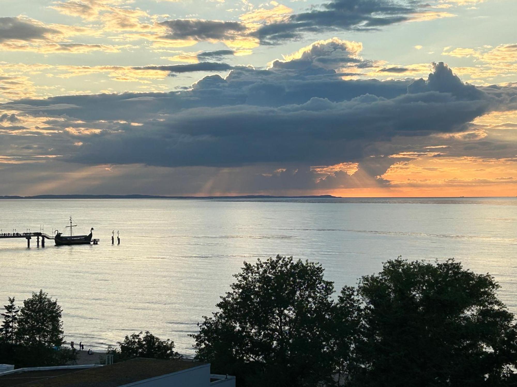 Luxe Baltic Sunset Appartement Miedzyzdroje Buitenkant foto